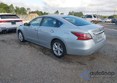 2015 Nissan Altima 2.5 Sv из США, поврежденный, VIN 1N4AL3AP5FC193204